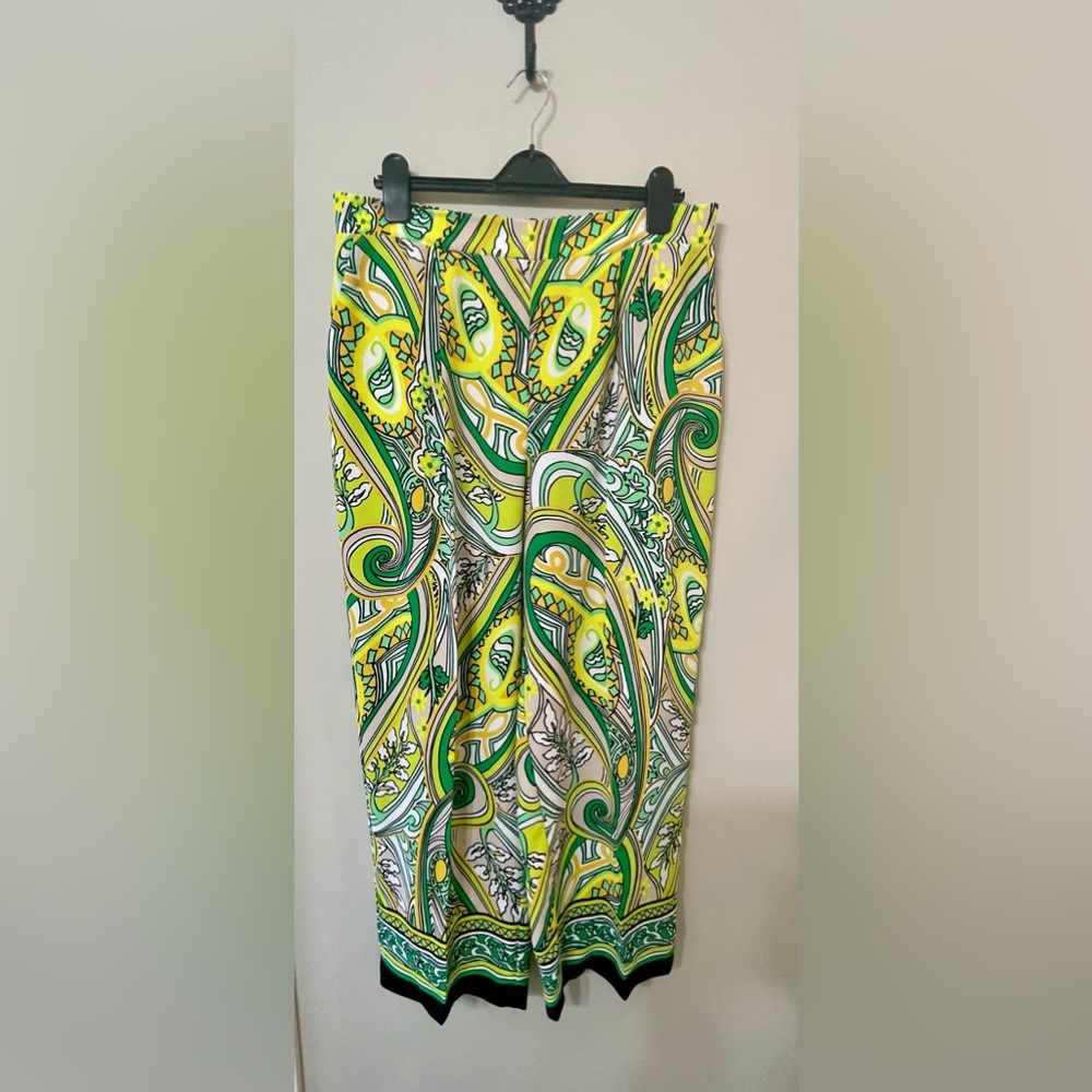 JOSEPH RIBKOFF Vibrant Green Paisley palazzo pants